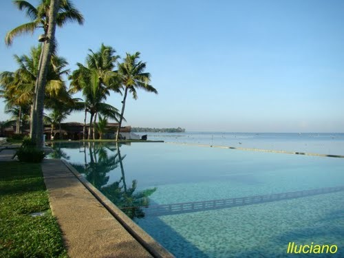 Sailing in Kerala - vast expanses of Lake Vembanad ideal for sailing - photo by Leandro A lluciano ©  SW